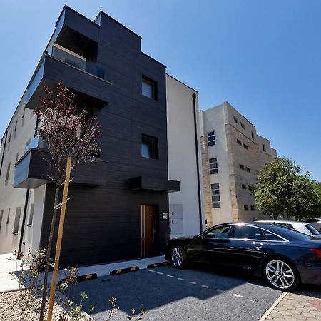 Lux Apartment Dolce Vita - Private Hottub マカルスカ エクステリア 写真