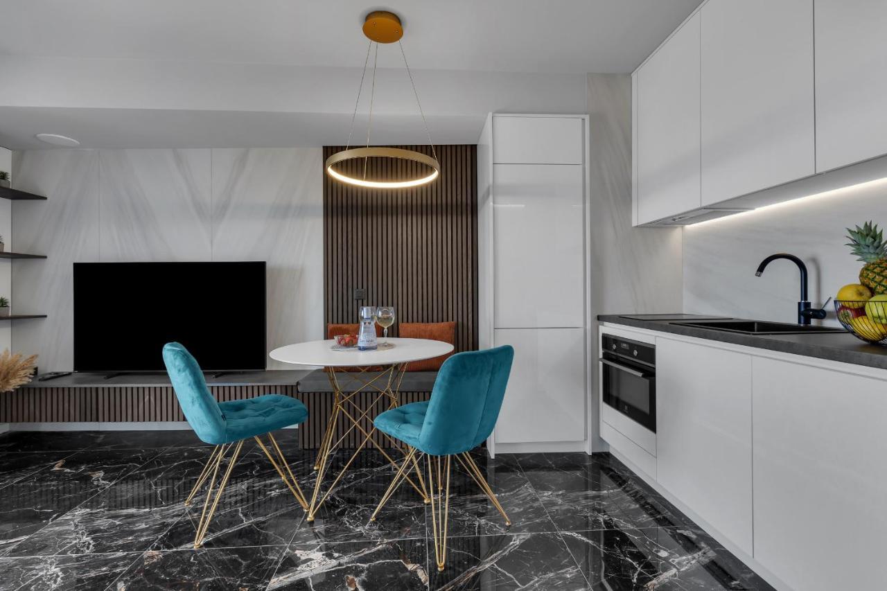 Lux Apartment Dolce Vita - Private Hottub マカルスカ エクステリア 写真