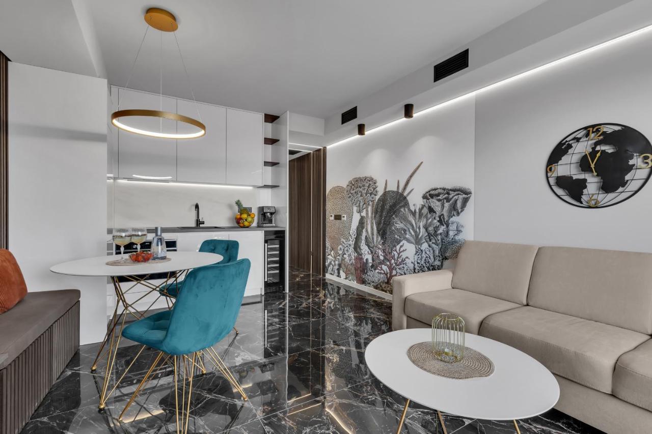 Lux Apartment Dolce Vita - Private Hottub マカルスカ エクステリア 写真