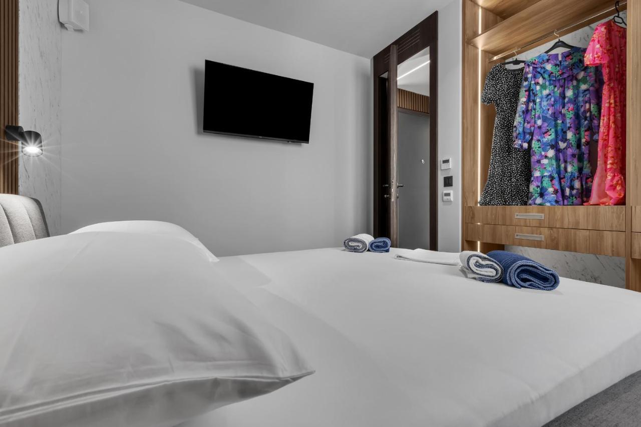 Lux Apartment Dolce Vita - Private Hottub マカルスカ エクステリア 写真